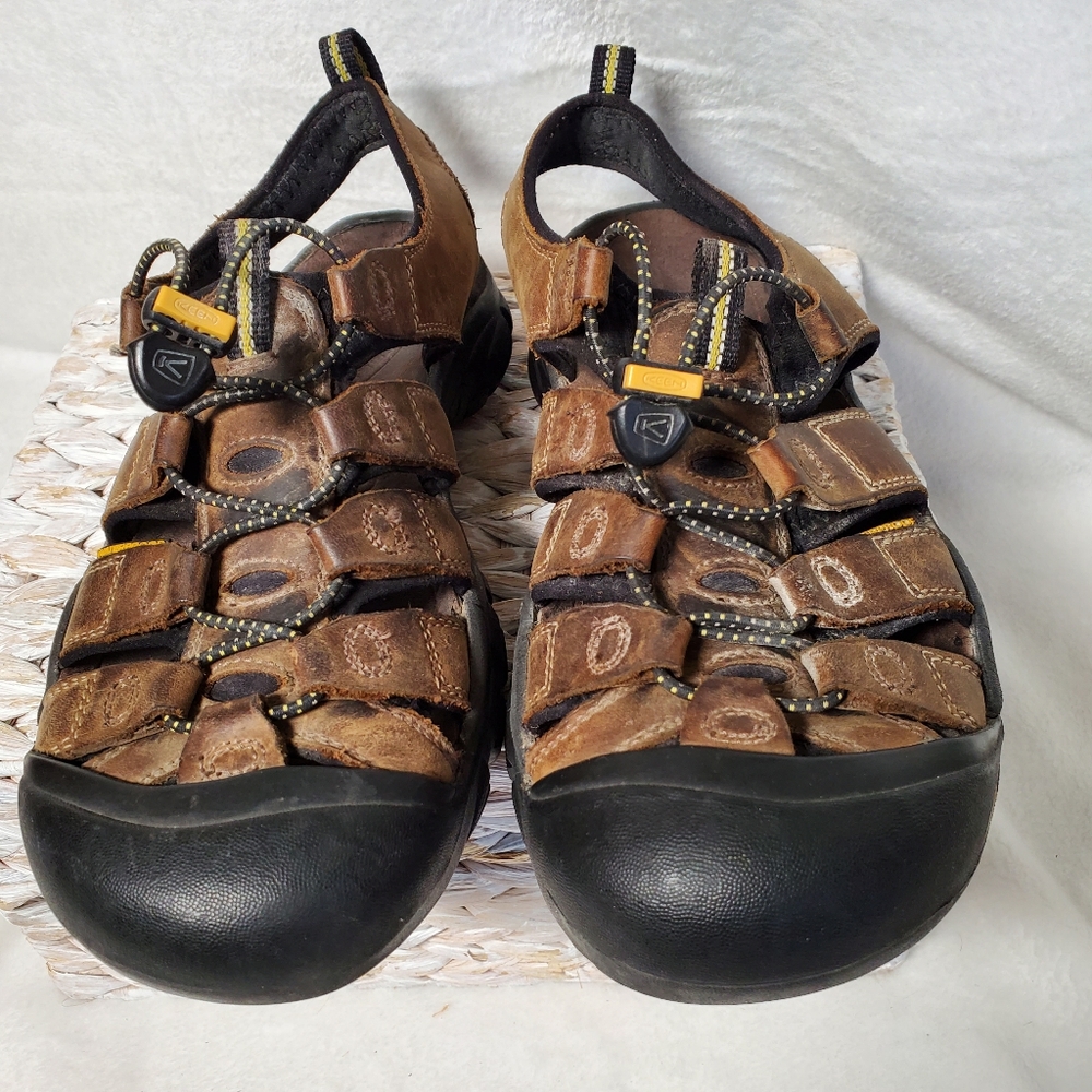Keen Brown and Black Men's Closed-Toe Hiking Sandals